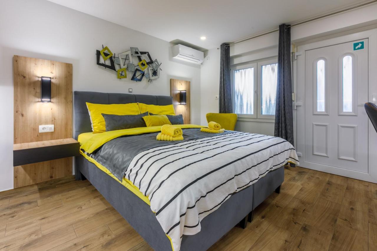 Apartmani Visnja Crikvenica Eksteriør billede