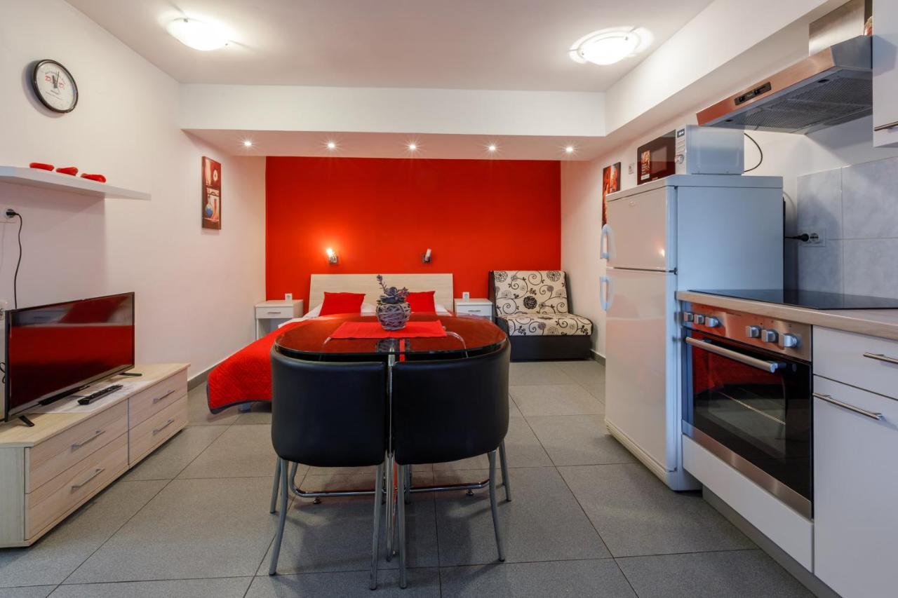 Apartmani Visnja Crikvenica Eksteriør billede