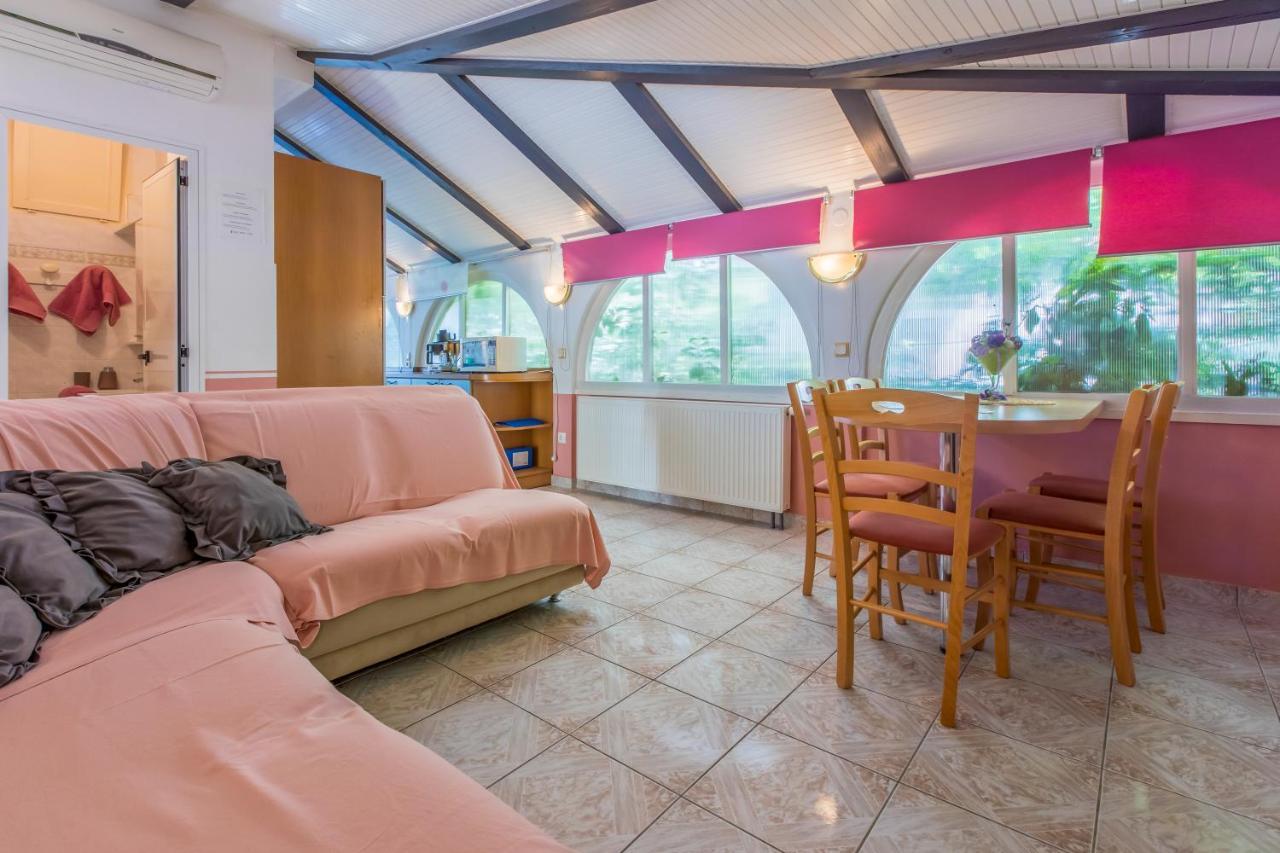 Apartmani Visnja Crikvenica Eksteriør billede
