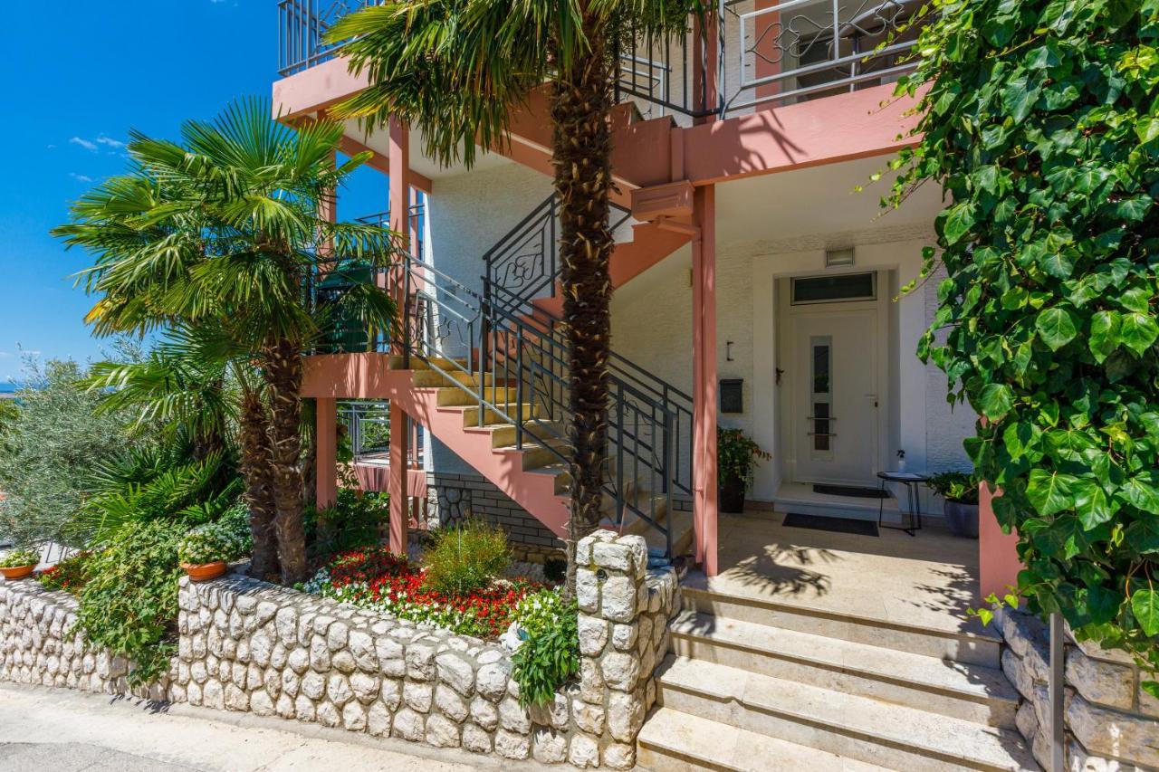 Apartmani Visnja Crikvenica Eksteriør billede