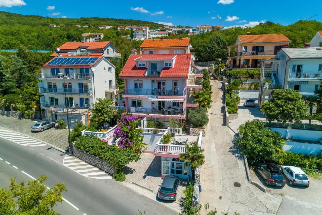 Apartmani Visnja Crikvenica Eksteriør billede