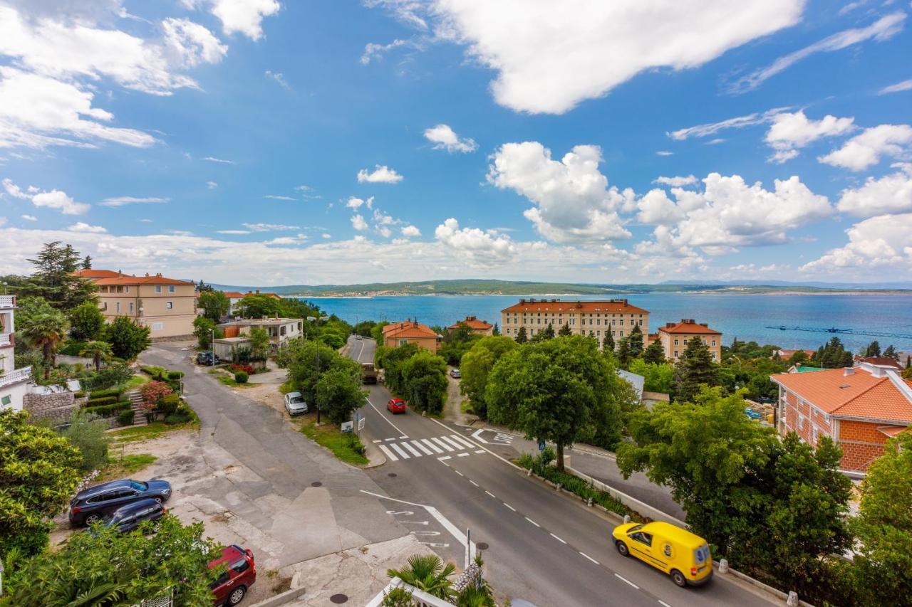 Apartmani Visnja Crikvenica Eksteriør billede