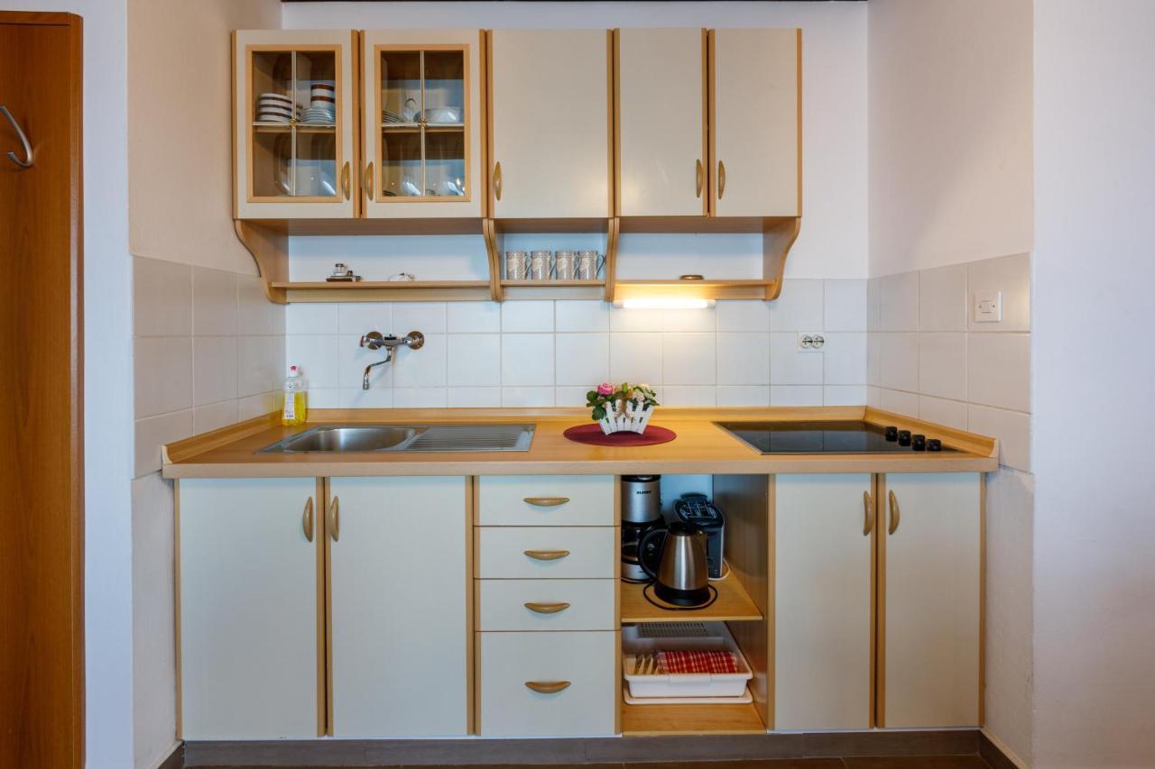 Apartmani Visnja Crikvenica Eksteriør billede