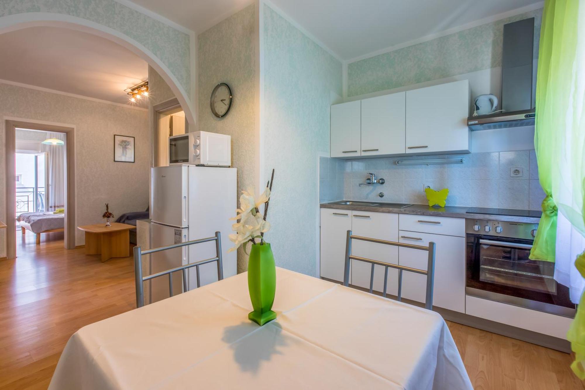 Apartmani Visnja Crikvenica Eksteriør billede