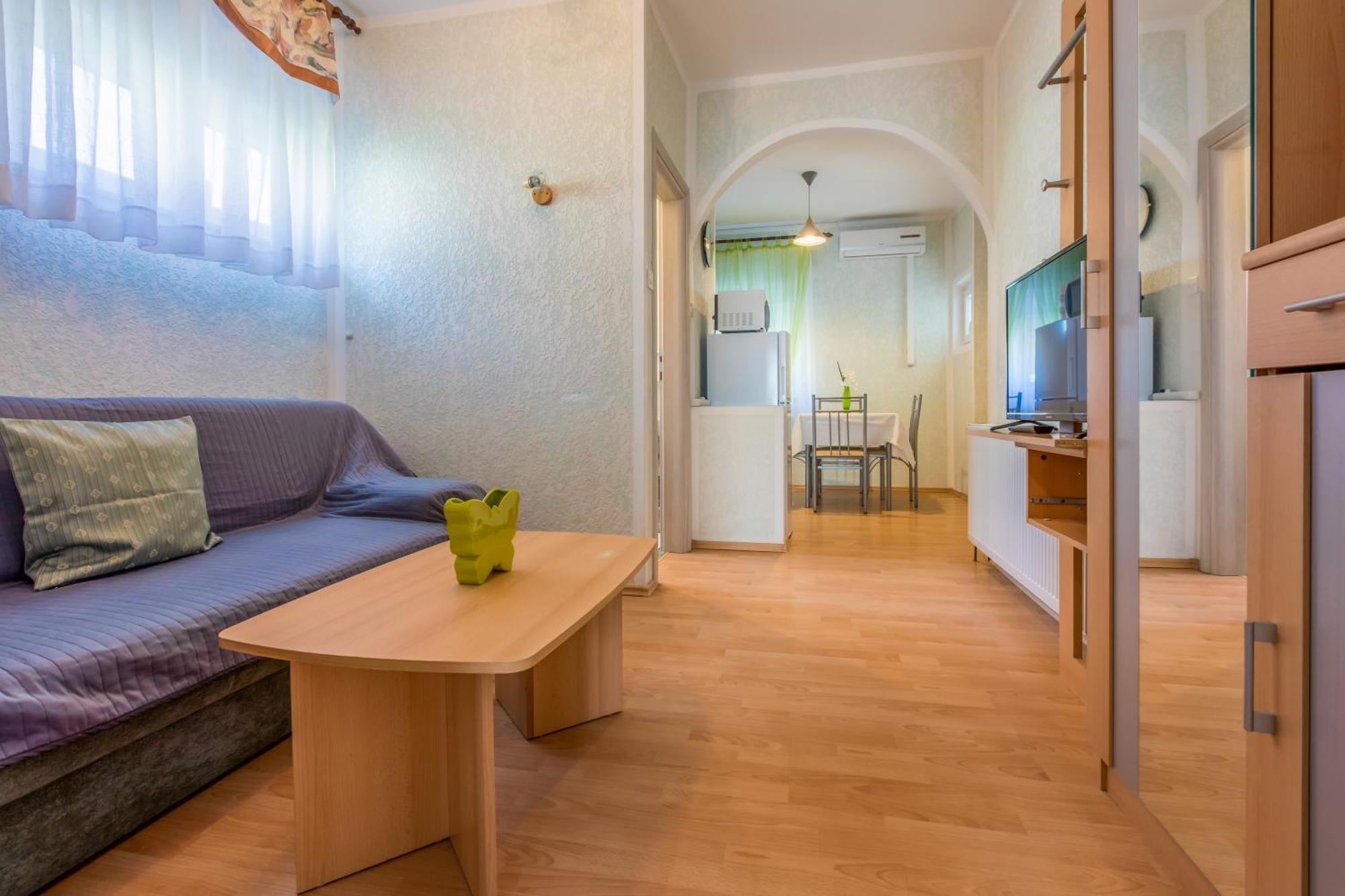 Apartmani Visnja Crikvenica Eksteriør billede