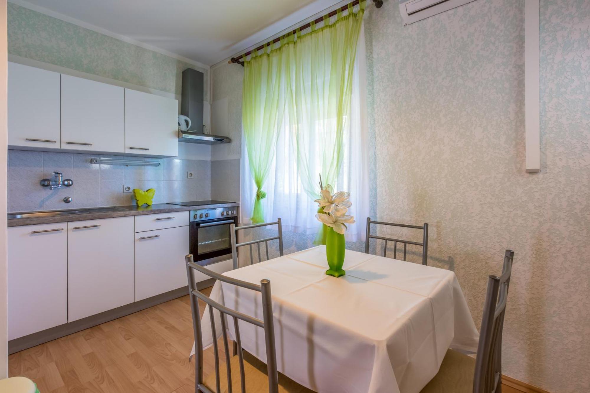 Apartmani Visnja Crikvenica Eksteriør billede