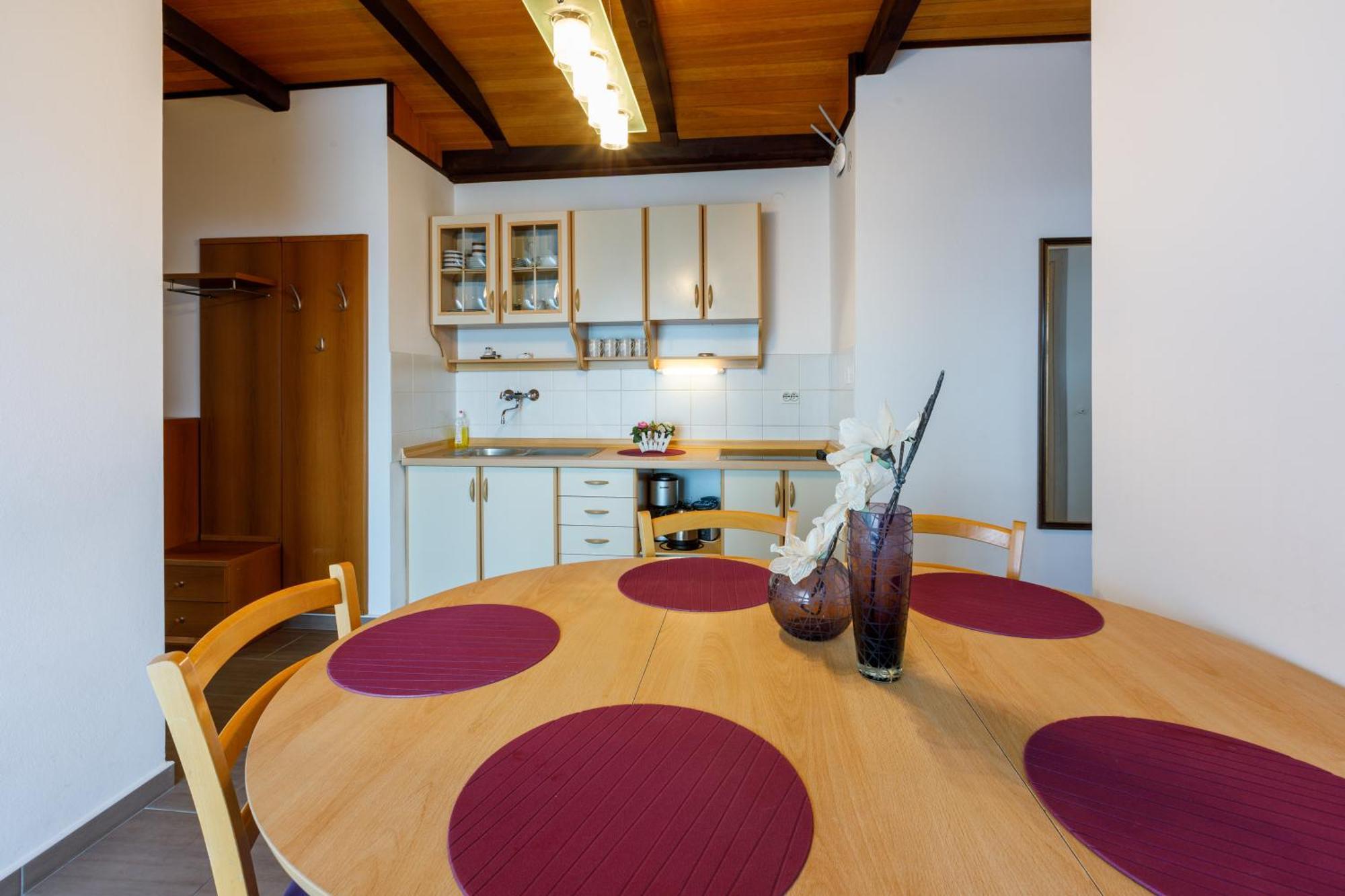 Apartmani Visnja Crikvenica Eksteriør billede